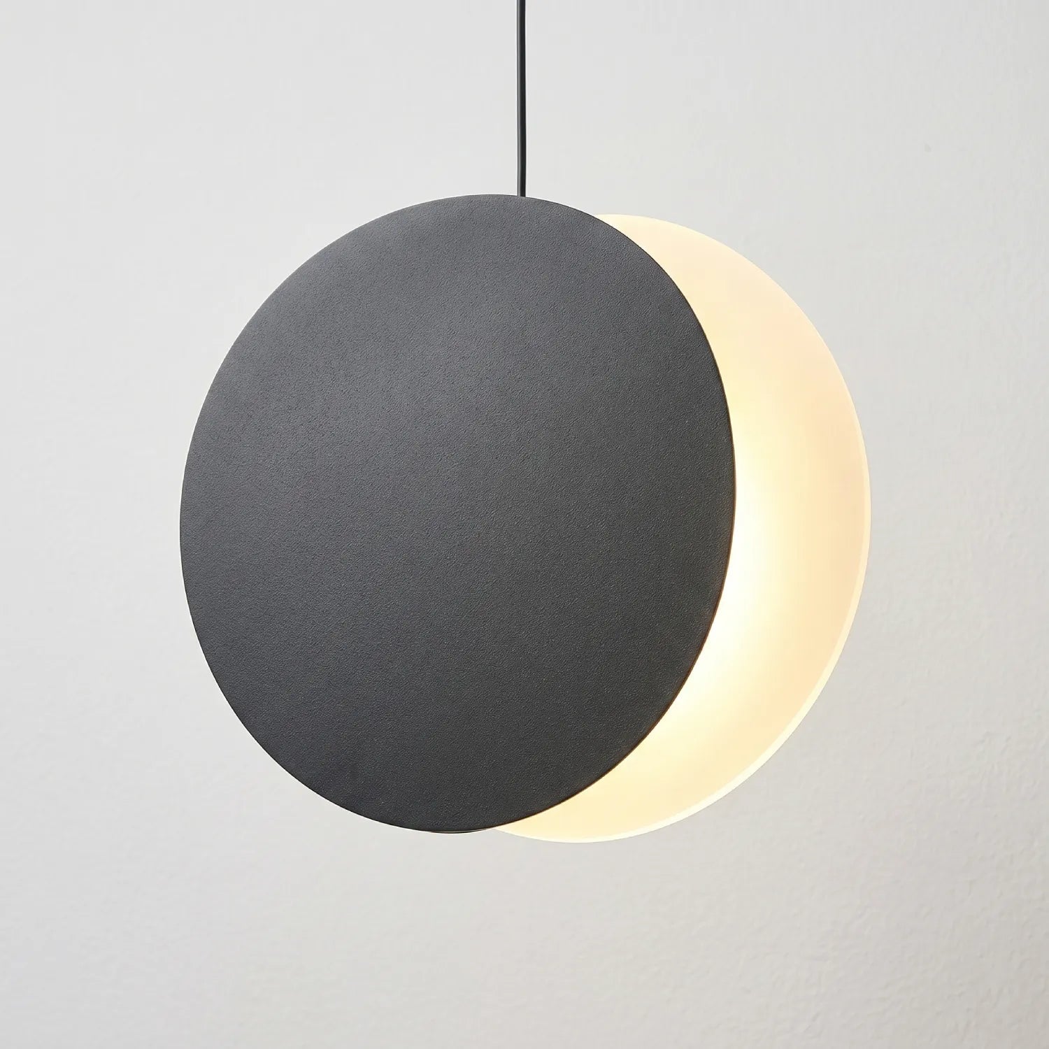 Erynd No.28 - Stone+Lumen