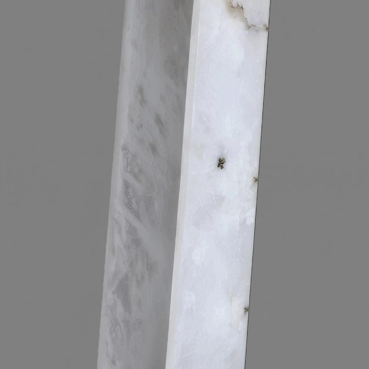 Sovra No.08 - Stone+Lumen